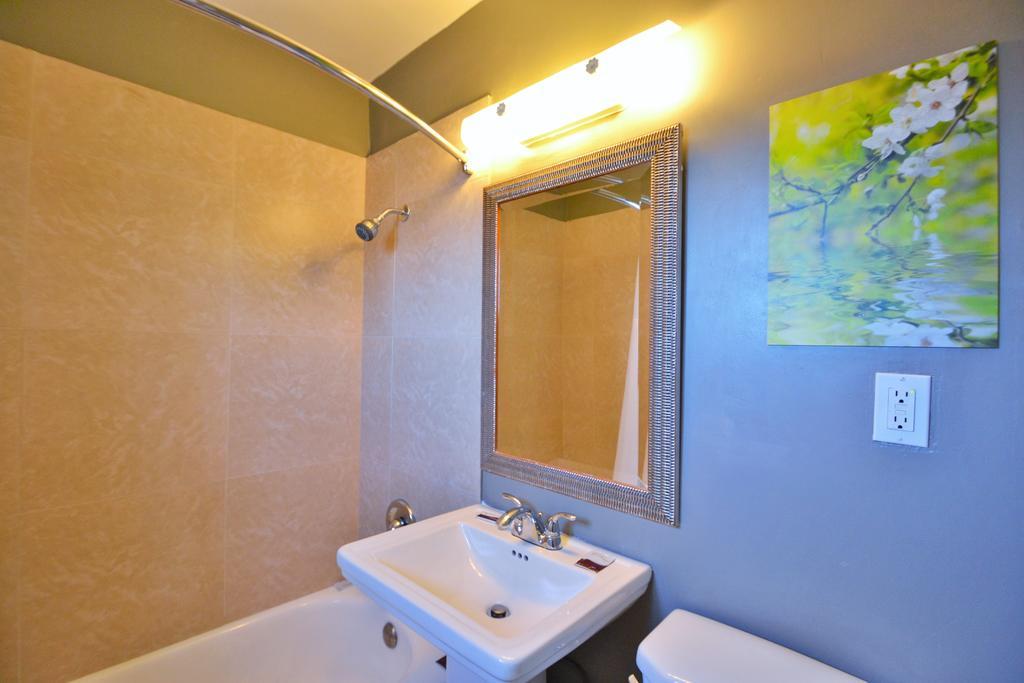 Lodge At 32Nd San Diego Room photo